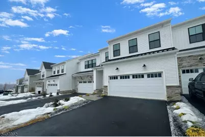 24 Flower Horn Blvd, Randolph Township, NJ 07869 - Photo 3