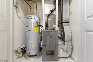 44 Prospect St, East Orange, NJ 07017 - Photo 19