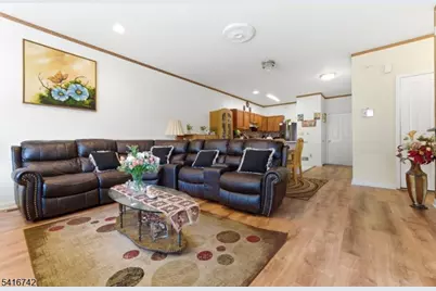 44 Prospect St, East Orange, NJ 07017 - Photo 5