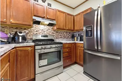 44 Prospect St, East Orange, NJ 07017 - Photo 9