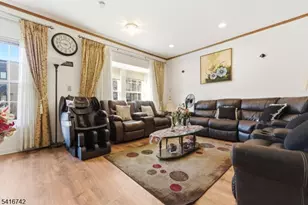 44 Prospect St, East Orange, NJ 07017 - Photo 7