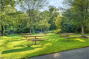 20 Chesterfield Ct, Raritan Township, NJ 08822 - Photo 27