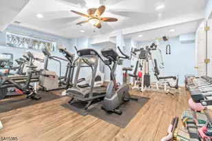 20 Chesterfield Ct, Raritan Township, NJ 08822 - Photo 19