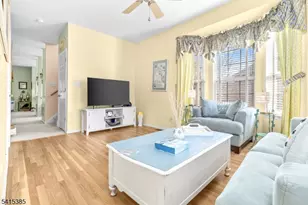 20 Chesterfield Ct, Raritan Township, NJ 08822 - Photo 7