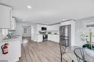 36 Lower Skillman St, Hampton Boro, NJ 08827 - Photo 13