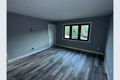 80 Koster St, Wallington, NJ 07057 - Photo 5