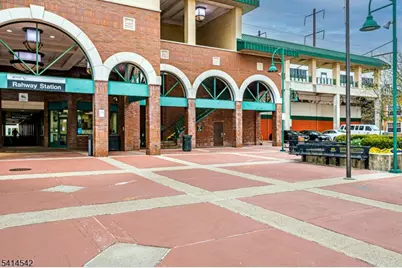 1 Carriage City Plz #1215, Rahway, NJ 07065 - Photo 27