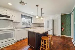 225 Emmans Rd, Roxbury Township, NJ 07836 - Photo 9