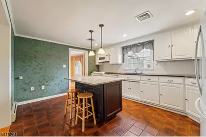 225 Emmans Rd, Roxbury Township, NJ 07836 - Photo 7