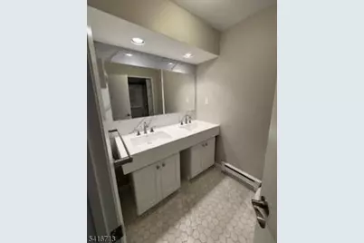 140 Amberly Dr, Manalapan Township, NJ 07726 - Photo 5