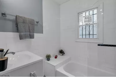 705 S 15th St, Newark, NJ 07103 - Photo 19