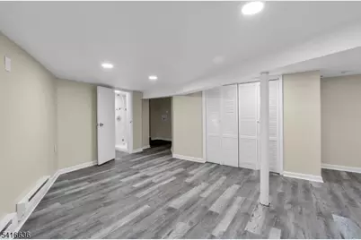 705 S 15th St, Newark, NJ 07103 - Photo 39