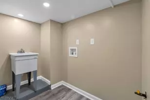 705 S 15th St, Newark, NJ 07103 - Photo 35