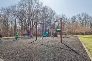 45 Sunrise Dr, Long Hill Township, NJ 07933 - Photo 23