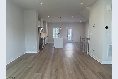 106 E Stiger St, Hackettstown, NJ 07840 - Photo 5