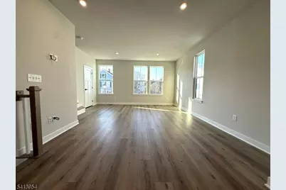 106 E Stiger St, Hackettstown, NJ 07840 - Photo 7