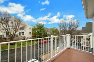 22 Mountainside Dr, Pompton Lakes, NJ 07442 - Photo 13