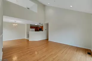 22 Mountainside Dr, Pompton Lakes, NJ 07442 - Photo 9