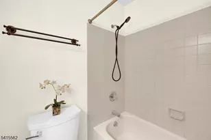 28 Grosbeak Dr, Allamuchy Township, NJ 07840 - Photo 17