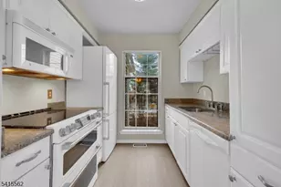 28 Grosbeak Dr, Allamuchy Township, NJ 07840 - Photo 9