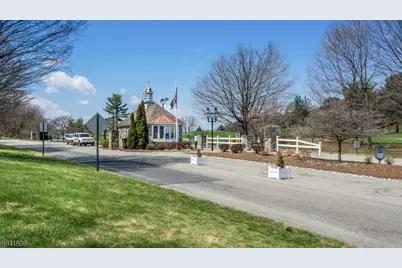 28 Grosbeak Dr, Allamuchy Township, NJ 07840 - Photo 25