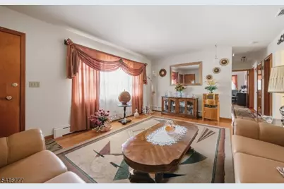 2001 Brooks Blvd, Manville, NJ 08835 - Photo 5