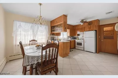 2001 Brooks Blvd, Manville, NJ 08835 - Photo 11