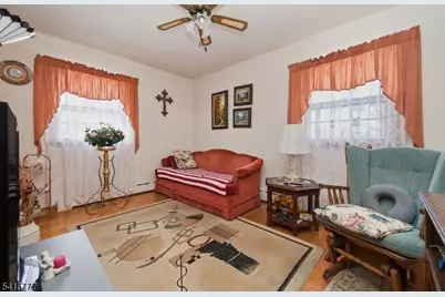 2001 Brooks Blvd, Manville, NJ 08835 - Photo 23