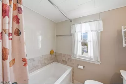 12 Diana Rd, Morris Plains, NJ 07950 - Photo 23