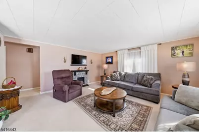 12 Diana Rd, Morris Plains, NJ 07950 - Photo 5