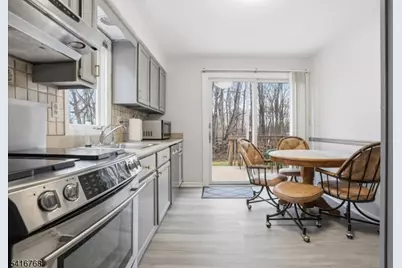 114 Carriage Ln, Newton, NJ 07860 - Photo 9