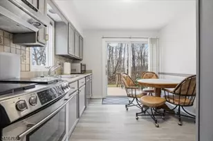 114 Carriage Ln, Newton, NJ 07860 - Photo 9