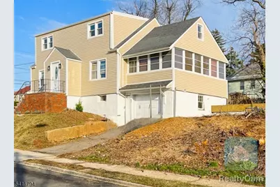 631 Elm St, Roselle, NJ 07203 - Photo 1