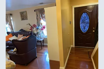 415 Wheatsheaf Rd, Roselle, NJ 07203 - Photo 3