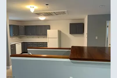 18 Montrose Ave #C, Verona, NJ 07044 - Photo 5