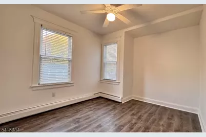 32 Leary Ave, Bloomingdale, NJ 07403 - Photo 15