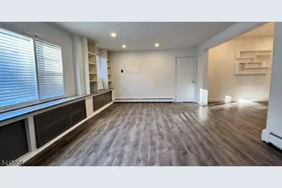 32 Leary Ave, Bloomingdale, NJ 07403 - Photo 5