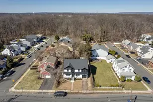 662 Summit Rd, Union Township, NJ 07083 - Photo 27