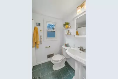 171 Rainbow Trl, Parsippany, NJ 07834 - Photo 29