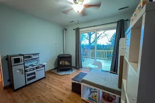 18 Hover Dr, Mount Arlington, NJ 07856 - Photo 5