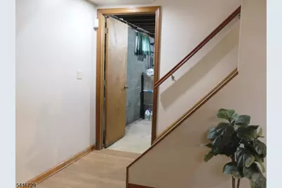 585 Mountainview Dr, North Plainfield, NJ 07063 - Photo 23