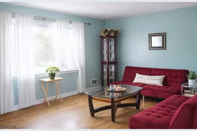 585 Mountainview Dr, North Plainfield, NJ 07063 - Photo 7