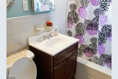 585 Mountainview Dr, North Plainfield, NJ 07063 - Photo 17