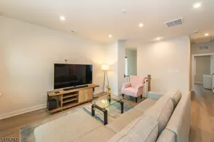 24 Willow Ln, Parsippany, NJ 07054 - Photo 23