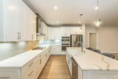 24 Willow Ln #24, Parsippany, NJ 07054 - Photo 1