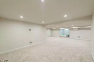 24 Willow Ln, Parsippany, NJ 07054 - Photo 39