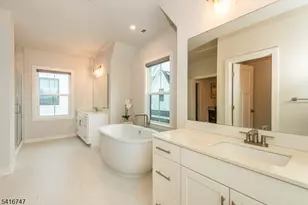 24 Willow Ln, Parsippany, NJ 07054 - Photo 35