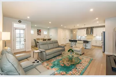 24 Willow Ln #24, Parsippany, NJ 07054 - Photo 13