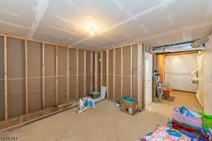 24 Willow Ln, Parsippany, NJ 07054 - Photo 41