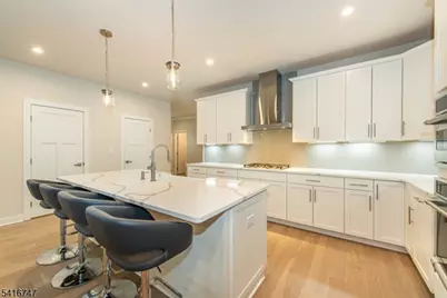 24 Willow Ln #24, Parsippany, NJ 07054 - Photo 7